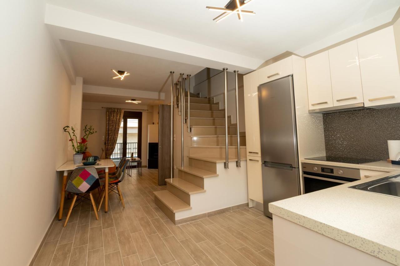 Appartamento Comfy & Stylish Apt In Giannina Esterno foto