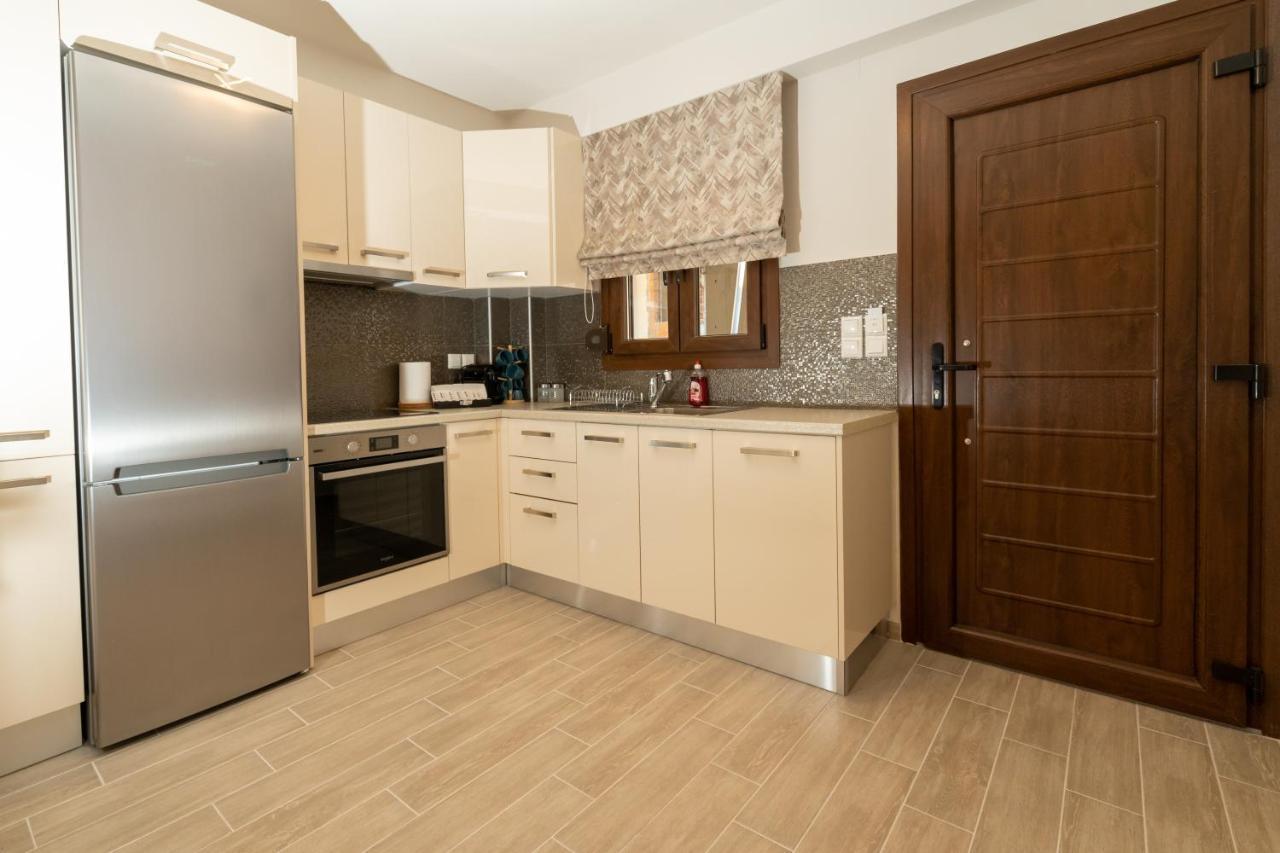 Appartamento Comfy & Stylish Apt In Giannina Esterno foto