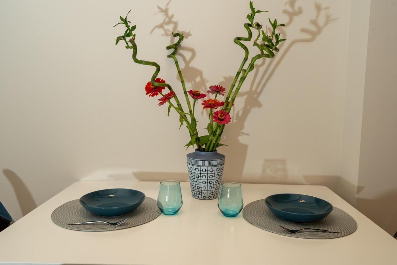 Appartamento Comfy & Stylish Apt In Giannina Esterno foto